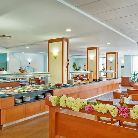 Perla Iii Hotel